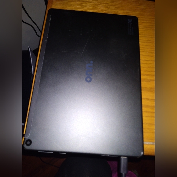 Onn. 10.1" Tablet, 32 GB, Android 11 - Picture 2 of 5